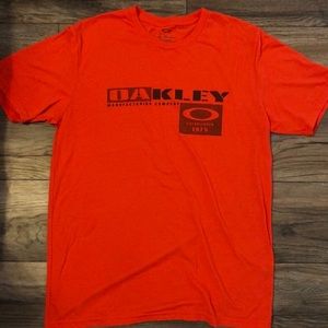 Men’s Oakley T-Shirt
